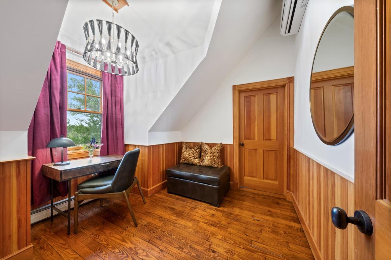 Hotel Mountain Brook タナーズビル エクステリア 写真
